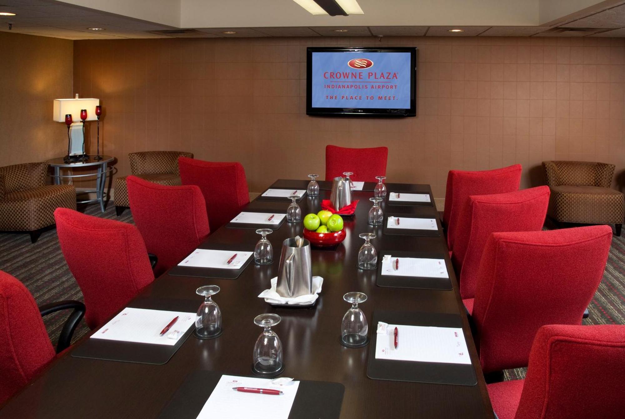 מלון Crowne Plaza Indianapolis-Airport By Ihg מראה חיצוני תמונה